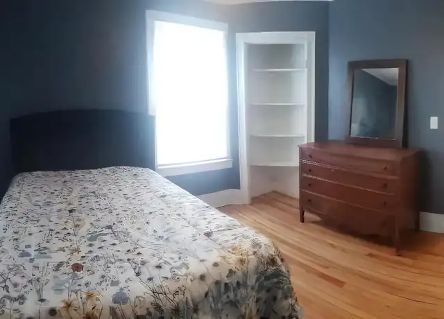 Property at 139 Sherman St, Portland, ME, 04101, 2 beds, 1 bath, [object Object]