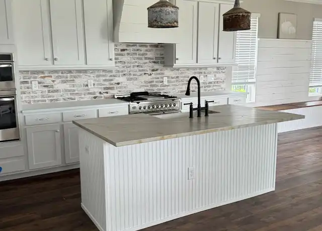 Property at 19191 Pease Pl, Lutz, FL, 33558, 4 beds, 3 baths, [object Object]