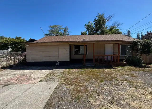 Property at 3242 SE 136th Ave Unit 3250, Portland, OR, 97236, 4 beds, 1.5 baths, [object Object]