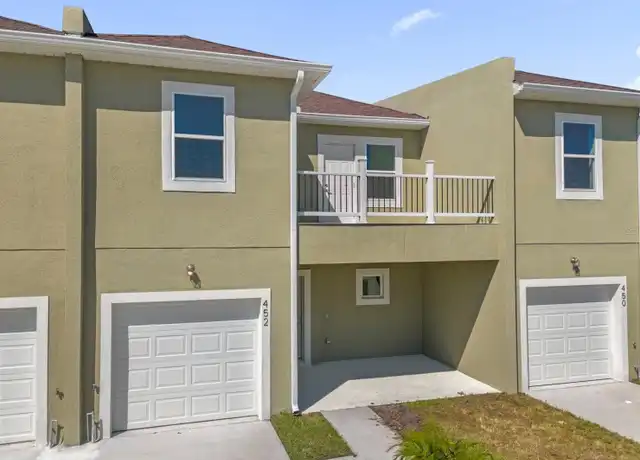Property at 452 Lake Shore Pkwy, Davenport, FL, 33896, 4 beds, 4 baths, [object Object]