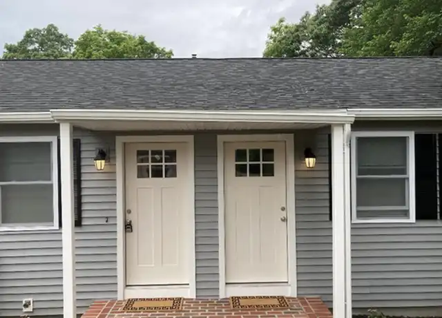 Property at 76 Darling St Apt A, Springfield, MA, 01151, 2 beds, 1 bath, [object Object]