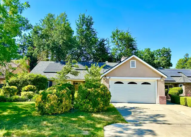 Property at 2062 E Cromwell Ave, Fresno, CA, 93720, 3 beds, 2 baths, [object Object]