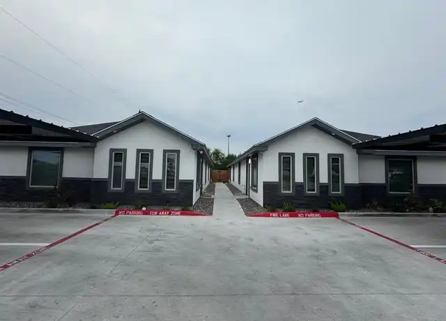Property at 712 Palmer Rd Unit 4, Mission, TX, 78573, 2 beds, 2 baths, [object Object]