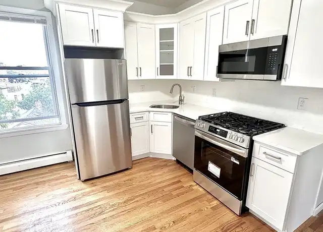 Property at 5 Buckley Ave Unit 3, Jamaica Plain, MA, 02130, 3 beds, 1 bath, [object Object]