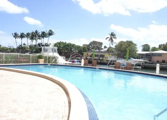 Property at 2020 NE 135th St #302, North Miami, FL, 33181, 1 bed, 1 bath, [object Object]