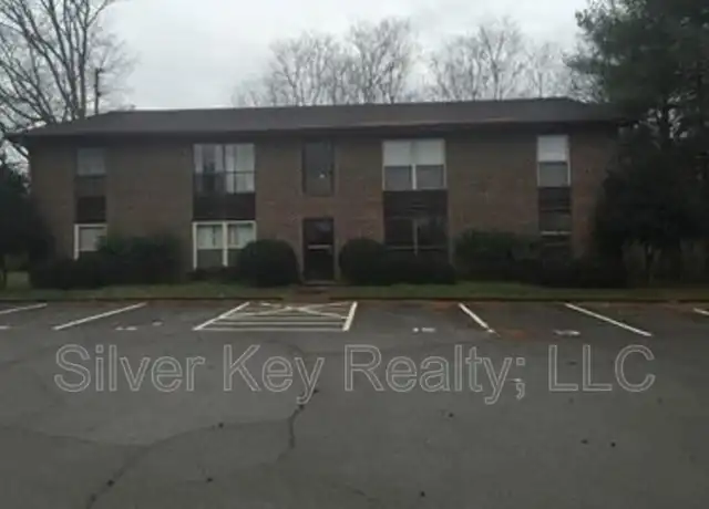 Property at 311 Sunset Dr Unit 15, Athens, TN, 37303, 1 bed, 1 bath, [object Object]