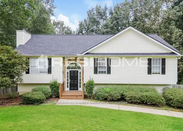 Property at 2720 Stonegate Dr, Douglasville, GA, 30135, 4 beds, 2 baths, [object Object]