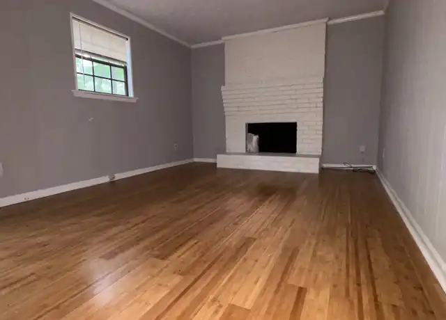 Property at 3932 Tanglewood Rd, Snellville, GA, 30039, 5 beds, 2 baths, [object Object]