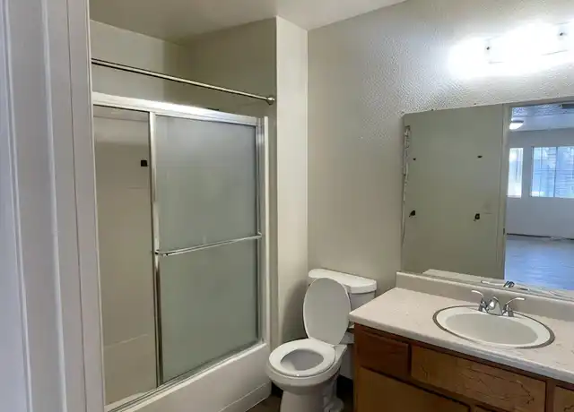 Property at 2925 Pacific Ave Unit B, Stockton, CA, 95204, 2 beds, 1 bath, [object Object]
