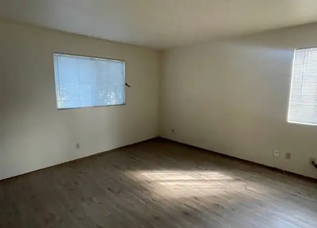 Property at 2925 Pacific Ave Unit B, Stockton, CA, 95204, 2 beds, 1 bath, [object Object]