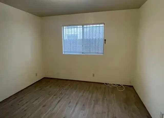 Property at 2925 Pacific Ave Unit B, Stockton, CA, 95204, 2 beds, 1 bath, [object Object]