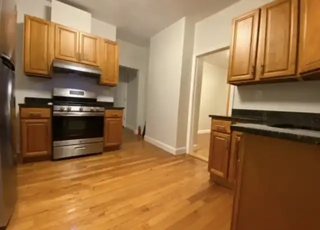 Property at 42 Waugh St Unit 1, Lowell, MA, 01854, 4 beds, 1 bath, [object Object]