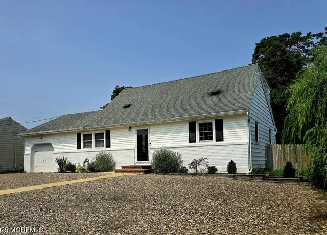 Property at 34 Heather Rd, Toms River, NJ, 08753, 4 beds, 2 baths, [object Object]