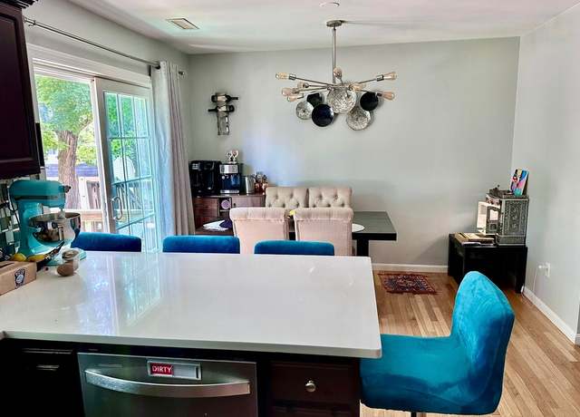 Photo of 262 Littleton Rd #4, Chelmsford, MA 01824