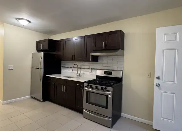 Property at 350 13th Ave Unit 1, Newark, NJ, 07103, 3 beds, 1 bath, [object Object]