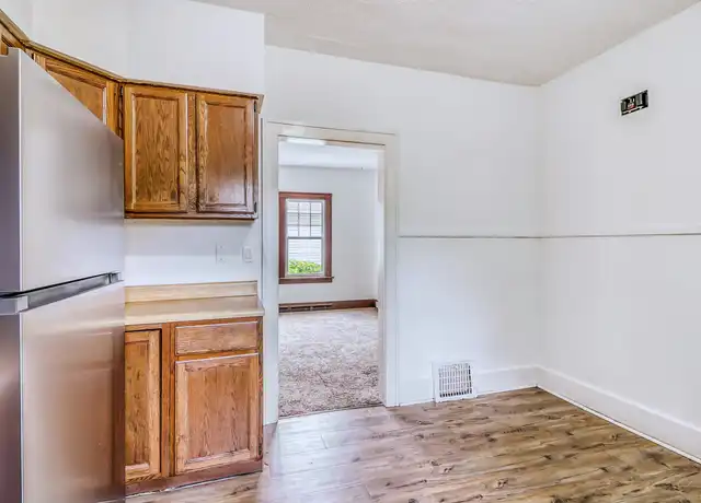 Property at 1016 9th St N, Fargo, ND, 58102, 2 beds, 1 bath, [object Object]