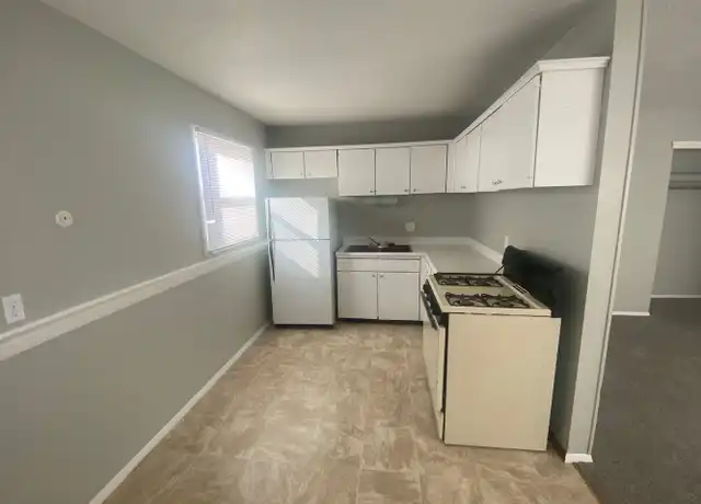 Property at 3552 Kimberly Downs Rd Unit 1, Davenport, IA, 52807, 1 bed, 1 bath, [object Object]