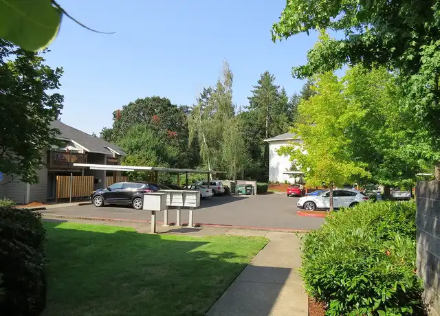 Property at Chehalem Creek Apartments - 611 S Blaine St, Newberg, OR, 97132, 1-2 bed, 1-2 bath, [object Object]