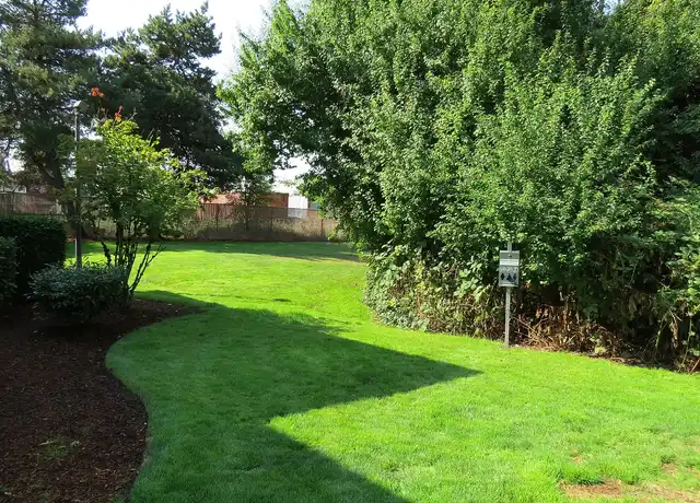 Property at Chehalem Creek Apartments - 611 S Blaine St, Newberg, OR, 97132, 1-2 bed, 1-2 bath, [object Object]