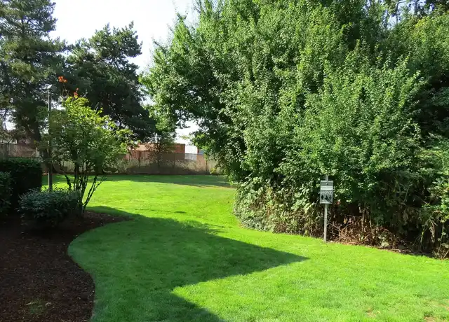 Property at Chehalem Creek Apartments - 611 S Blaine St, Newberg, OR, 97132, 1 bed, 1 bath, [object Object]