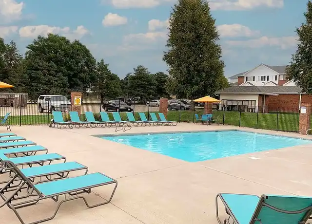 Property at Pine Lake Heights Apartments - 7011 S 38th St, Lincoln, NE, 68516, 1 bed, 1 bath, [object Object]
