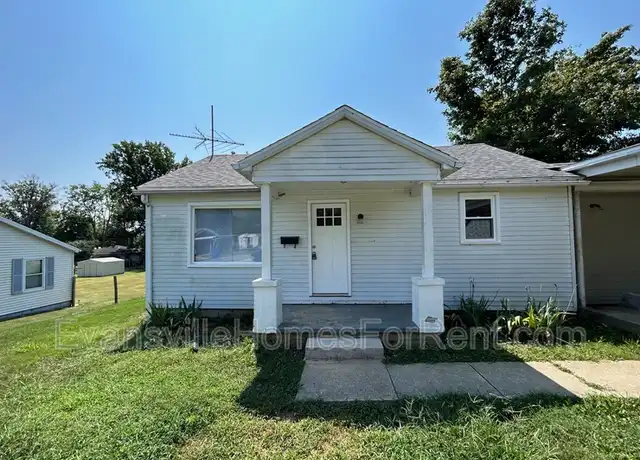 Property at 1103 E Water St, Princeton, IN, 47670, 2 beds, 1 bath, [object Object]