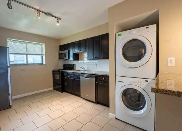 Property at 3960 W Pine Blvd, Saint Louis, MO, 63108, 2 beds, 1 bath, [object Object]