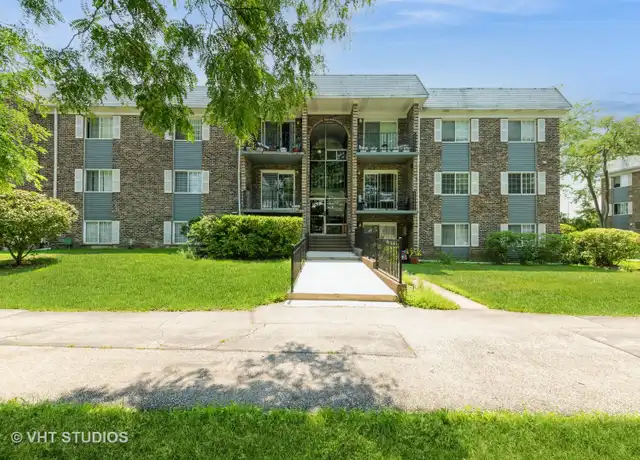 Property at 1511 N Windsor Dr #305, Arlington Heights, IL, 60004, 2 beds, 1 bath, [object Object]
