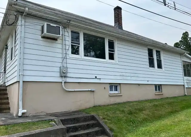 Property at 33 Stanley Rd, Little Falls, NJ, 07424, 3 beds, 2 baths, [object Object]