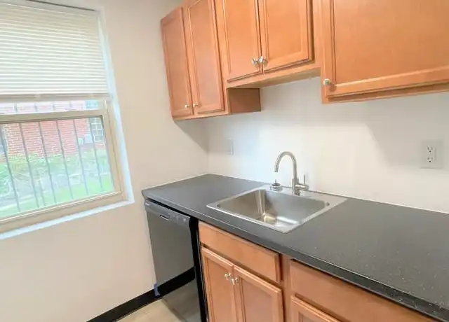 Property at 5710 Phillips Ave Unit A5, Pittsburgh, PA, 15217, 2 beds, 1 bath, [object Object]