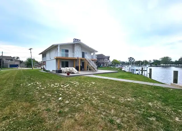Property at 38025 Huron Pointe Dr, Harrison Twp, MI, 48045, 3 beds, 2 baths, [object Object]