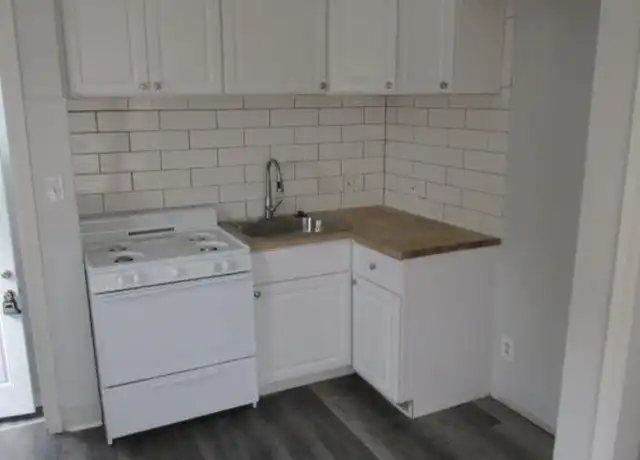 Property at 953 New York Ave, Lincoln Park, MI, 48146, 3 beds, 2 baths, [object Object]