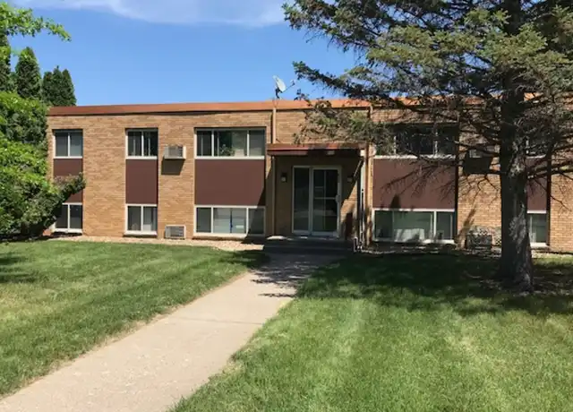 Property at 605 Swift St Unit 2, St Peter, MN, 56082, 2 beds, 1 bath, [object Object]