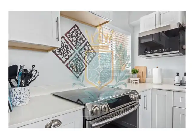Property at 353 E Thomas Rd Unit C502, Phoenix, AZ, 85012, 1 bed, 1 bath, [object Object]