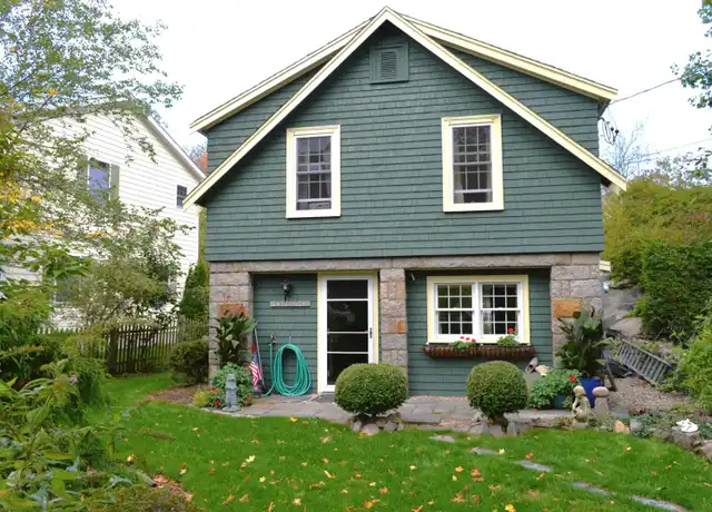 Property at 1 B Pigeon Hill Ct, Rockport, MA, 01966, 2 beds, 1.5 baths, [object Object]
