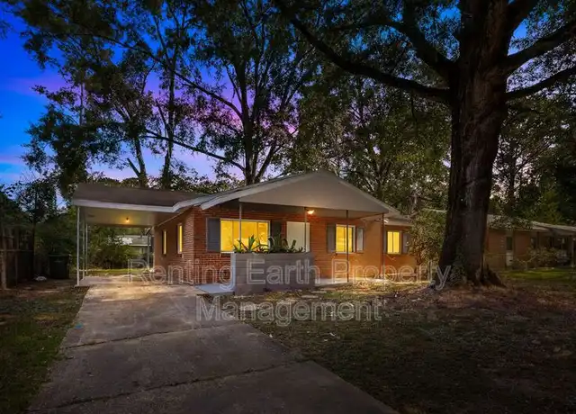 Property at 156 Pocahontas Rd, Montgomery, AL, 36105, 3 beds, 2 baths, [object Object]