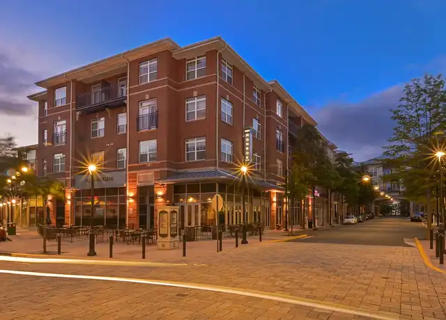 Property at The Point at Monroe Place - 2300 Woodland Crossing Dr, Herndon, VA, 20171, 2 beds, 2 baths, [object Object]