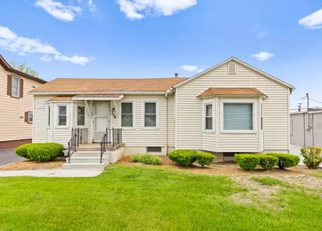 Property at 134 W Poe Rd Unit MOP2065, Bowling Green, OH, 43402, 1 bed, 1 bath, [object Object]