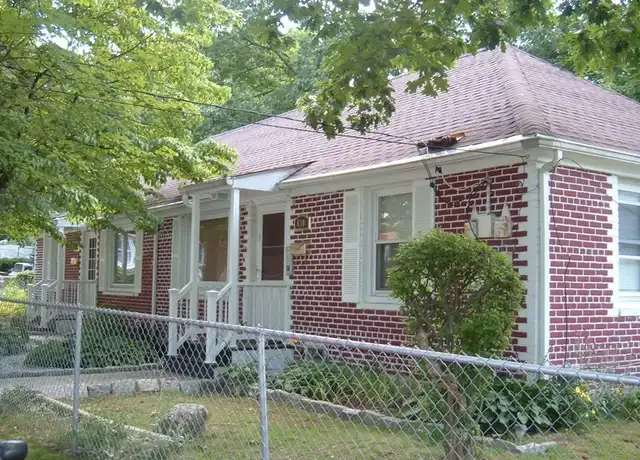 Property at 670 Pearl Harbor St, Bridgeport, CT, 06610, 2 beds, 1 bath, [object Object]