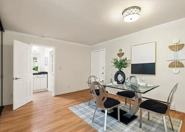 Property at 1031 Crestview Dr #312, Mountain View, CA, 94040, 1 bed, 1 bath, [object Object]