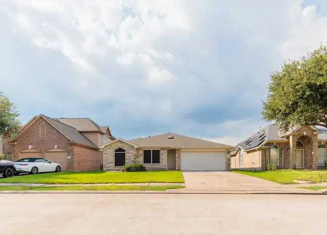 Property at 8143 Solara Bnd, Houston, TX, 77083, 4 beds, 2 baths, [object Object]