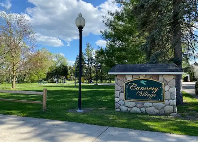 Property at 15 Truman St Unit 209, Croswell, MI, 48422, 2 beds, 1 bath, [object Object]