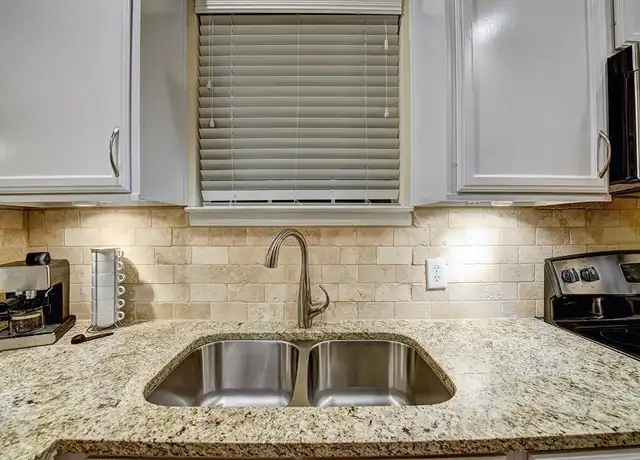 Property at 1901 Post Oak Park Dr Unit 13401, Houston, TX, 77027, 2 beds, 1 bath, [object Object]