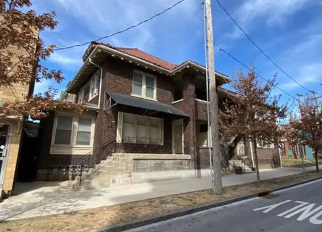 Property at 1014 E 17th Ave Unit 10, Columbus, OH, 43211, 4 beds, 2.5 baths, [object Object]