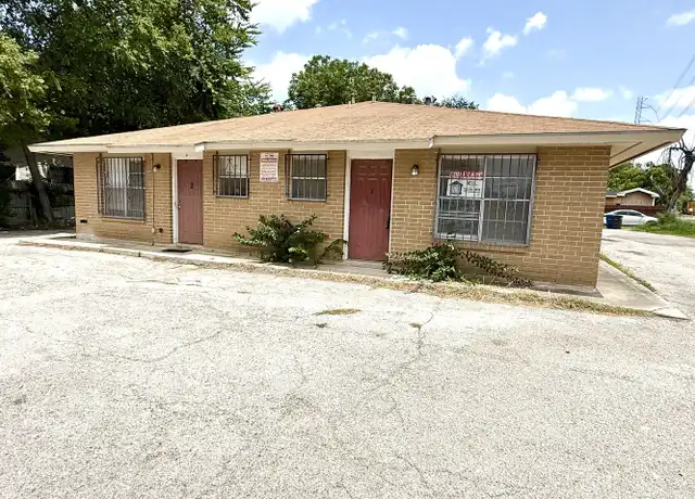 Property at 703 W Summit Ave Unit 1, San Antonio, TX, 78212, 1 bed, 1 bath, [object Object]