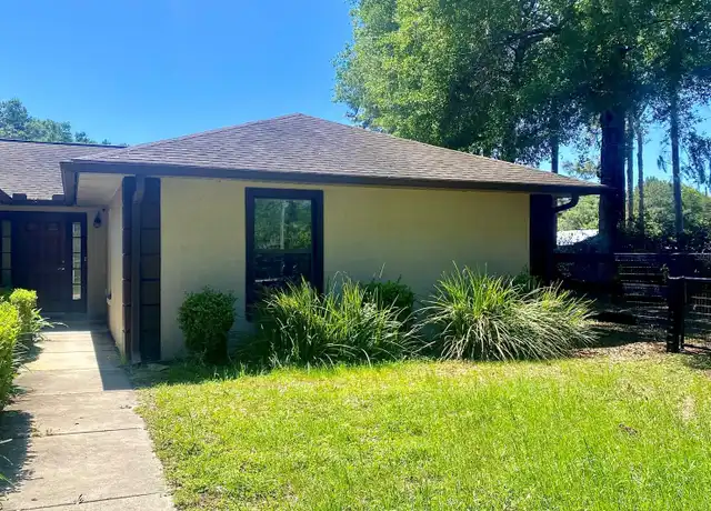 Property at 7444 NW 14th St, Ocala, FL, 34482, 1 bed, 1.5 baths, [object Object]