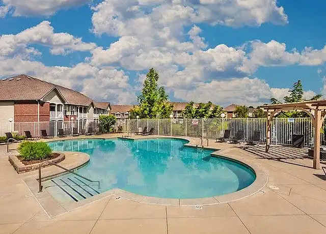 Property at Summit Pointe - 2400 E Main St, Greenwood, IN, 46143, 2 beds, 2 baths, [object Object]