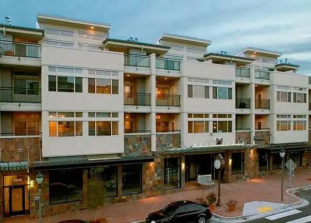 Photo of 10245 Main St, Bellevue, WA 98004
