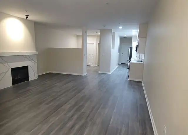 Photo of 10245 Main St, Bellevue, WA 98004
