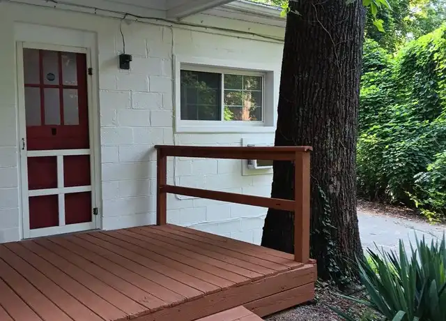 Property at 112 Cleveland Ave Unit D, Charlottesville, VA, 22903, 1 bed, 1 bath, [object Object]
